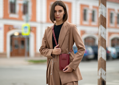 Smart Case 81 Карминный