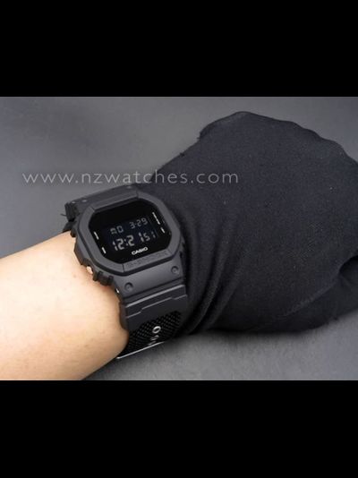 Часы Casio G-Shock DW-5600BBN-1