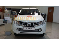 Защита радиатора Mitsubishi L200 V 2015-2019 chrome