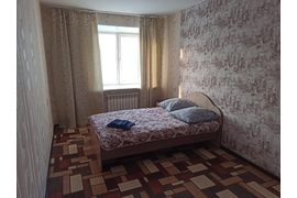 3-х комн. квартира посуточно в г. кызыле, ул. Калинина, д.22