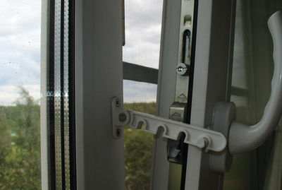 Гребёнка (ограничитель открывания)