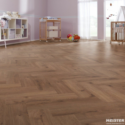 Ламинат MEISTER 7002 Дуб Амбер в интерьере гостиной