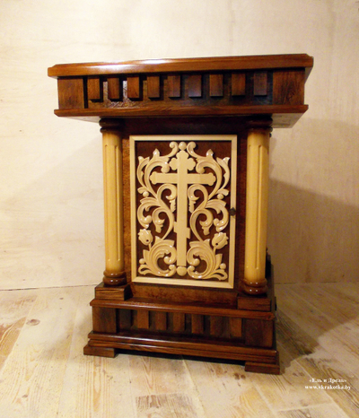 Жертвенник, деревня Ячно, Польша