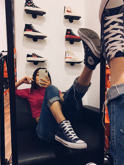 С чем носить КЕДЫ CONVERSE ALL STAR СИНИЕ ВЫСОКИЕ M9622 фото