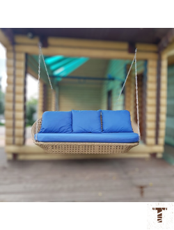 Подвесной диван из ротанга