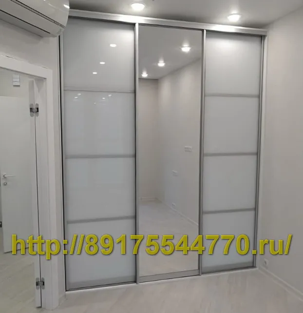 077 Шкаф-купе
