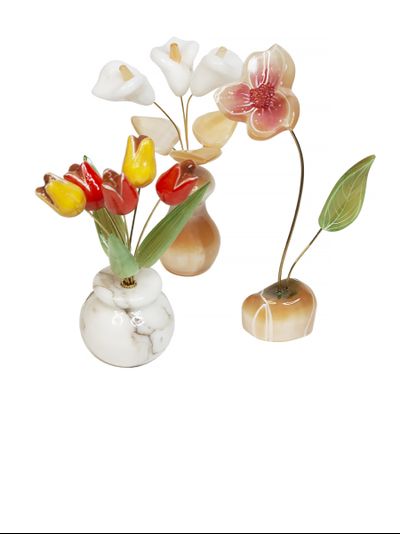 Цветы из натурального  селенита