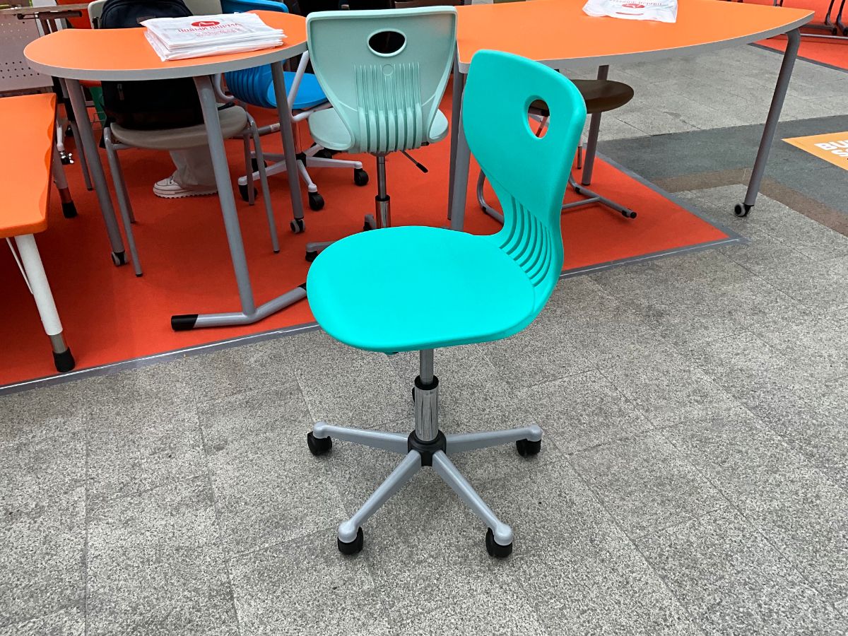 Стул на роликах СА-52Р