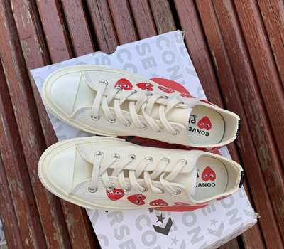Кеды Converse Comme Des Garcons белые низкие с сердечками 162975C фото