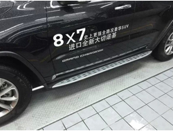 Пороги OEM на Jeep Grand Cherokee (2011-...)