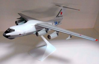 Модель самолета Ил-78, масштаб 1:101