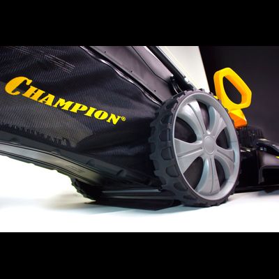 Самоходная газонокосилка Champion LM5345
