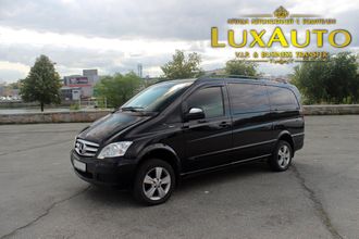 Mercedes Viano. 5-6 мест