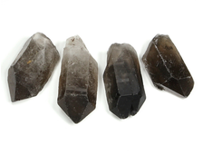 Кварц дымчатый, раухтопаз, кристаллы в ассортименте, Бразилия (40-43 мм, 16-28 г) №27272