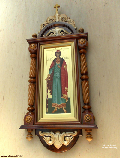 Резной киот для мерной иконы