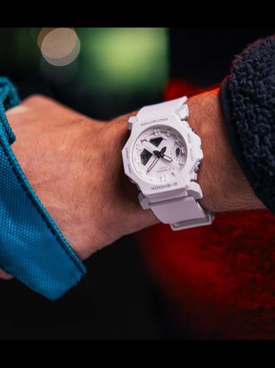 Часы Casio G-Shock GA-2300-7A