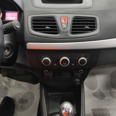 Renault Fluence 1.6 MT, 2014