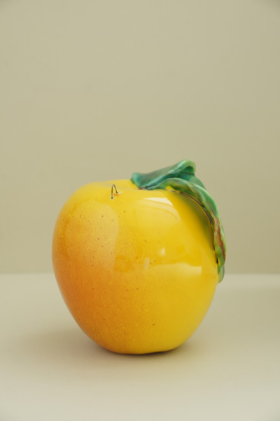 Яблоко с листом (желтое)