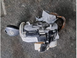 Замок зажигания Toyota Corolla 150