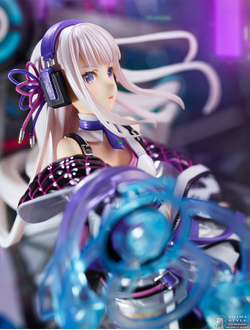 Фигурка 1/7 Эмилия (Emilia Neon City Ver.)