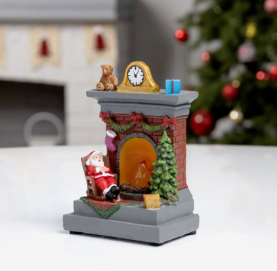 Новогодний сувенир с подсветкой «Дед Мороз у камина» 13 × 9 × 6 см