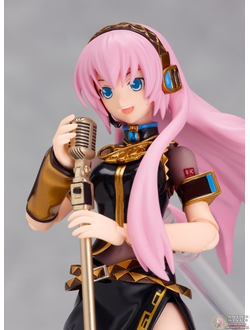 Фигурка фигма Лука Мэгуринэ (figma Megurine Luka)