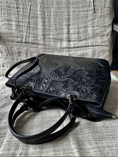 Женская форматная сумка из натуральной кожи, цвет черный, Vera Pelle. Арт.026809