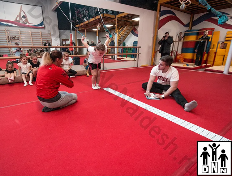 Помост гимнастический на пружинной основе. Томск,  Реактор