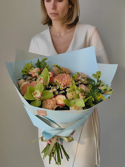 Букет цветов на 8 марта № 743