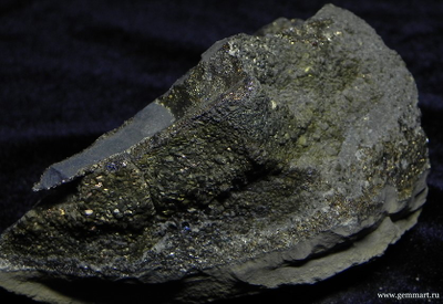 Пирит, "спектропирит", в полости конкреции. Россия. 93*70*50мм