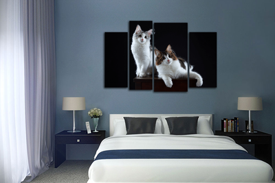 Модульная картина "Статуэтки на тумбочке"