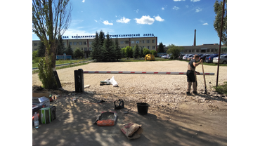 Установка автоматического шлагбаума, стрела 6 метров. 