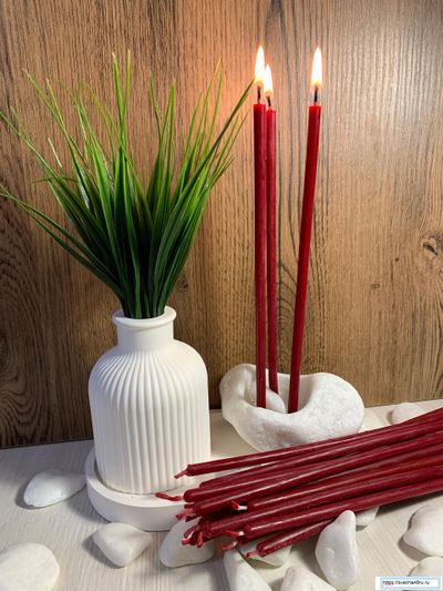 Свеча Бордовая №120 (40 минут горения).