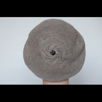 Ореховый берет из альпака и шелка Vizio Италия 7000