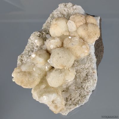 Апофиллит, стильбит. Индия. 65*50*25мм