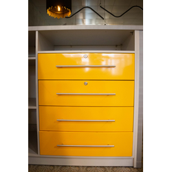 (РЕС-46) Стойка-ресепшен с жёлтыми вставками