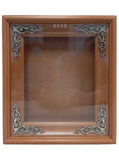 Киот деревянный с гладкой  рамой и декоративными уголками для иконы формата 17,5х21см