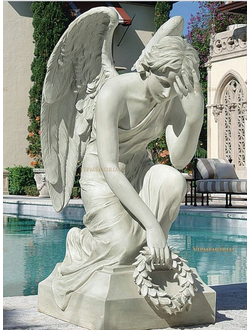 Памятник на могилу Ангел с венком