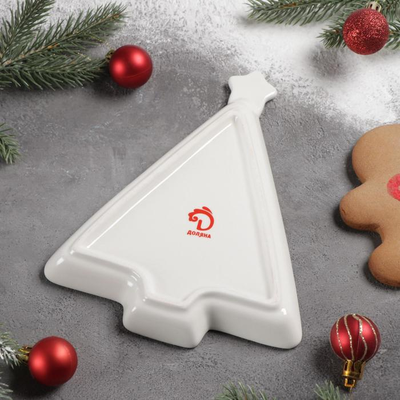 Блюдо Новогоднее "Елка у камина" в подарочной коробке, 21×16×2,5 см