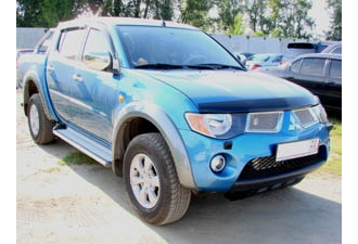 Дефлектор капота темный MITSUBISHI PAJERO SPORT 2008-2015, L200 2006-2015