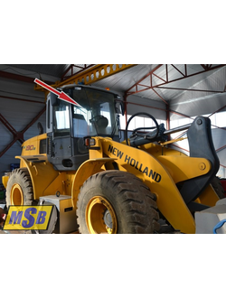Стекло лобовое правое на New Holland W190