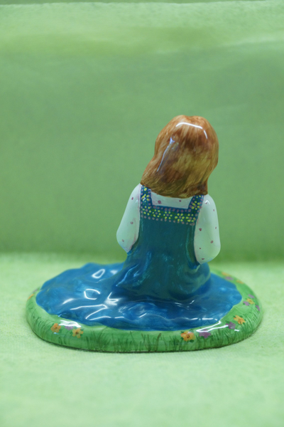 Девочка с венком