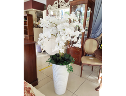 Орхидея белая напольная - Композиция из искусственных цветов - в высокой вазе № ОР022