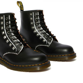 Dr. Martens 1460 Stud