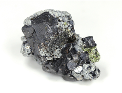 Магнетит, сросток кристаллов, Мурманская об-сть, Ковдор (27*22*16 мм, 10 г) №25943