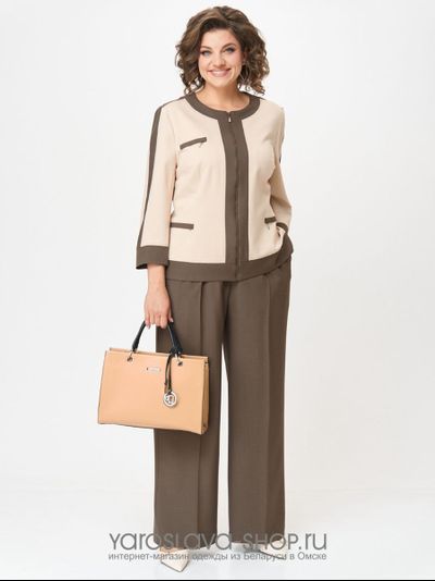 Женский классический трикотажный костюм