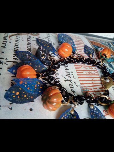 Браслет с тыковками и чёрным котом "Таинство сентября", необычное осеннее украшение