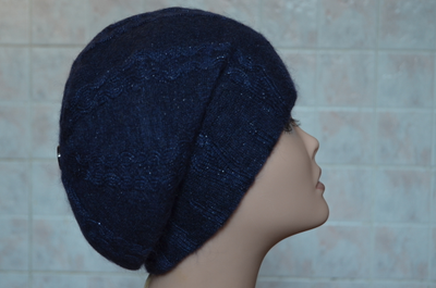 женский синий берет из мохера