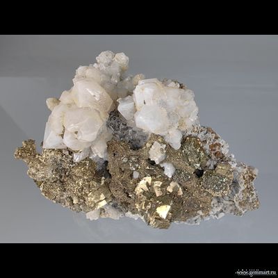 Кварц, пирротин, пирит. Россия. 130*95*60мм