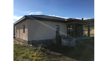 Декоративная штукатурка, готовый фасад под дикий камень